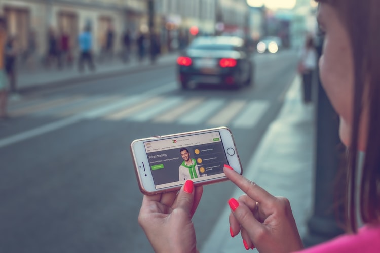 Cell Phone Car Crash in Fort Lauderdale